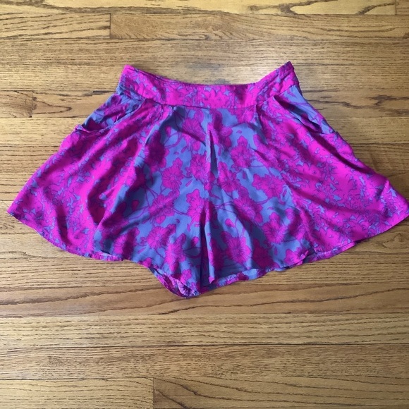 Free People Sheila pink/blue gray floral shorts, size 6 - Picture 2 of 8